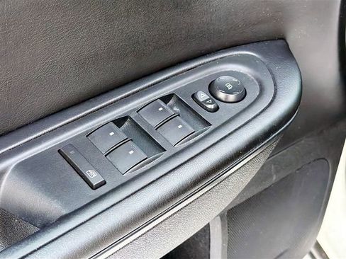 Used 2014 Chevrolet Traverse LT w/ All-Star Edition image 17