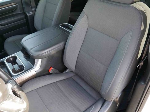 Used 2025 Chevrolet Silverado 3500 LT image 35