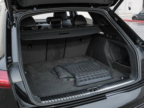 Used 2022 Audi e-tron Chronos w/ Chronos Package image 63