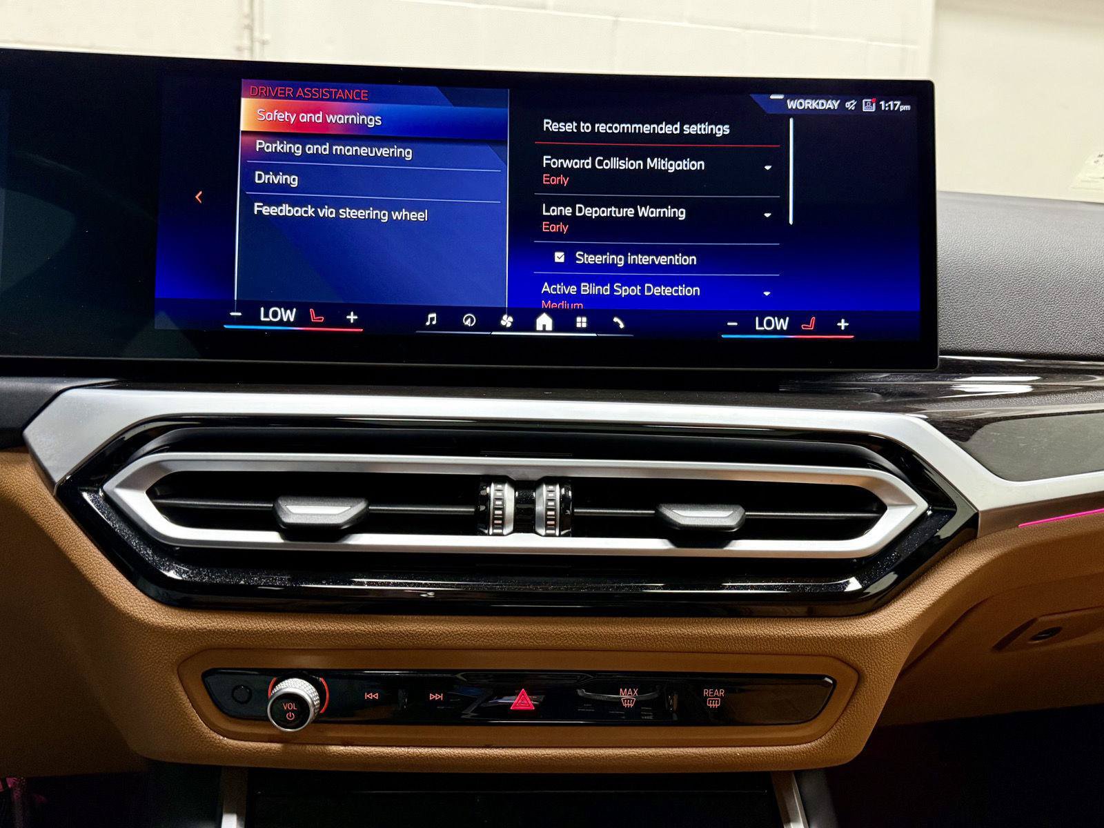 Used 2024 BMW i4 eDrive35 w/ Convenience Package RWD image 34