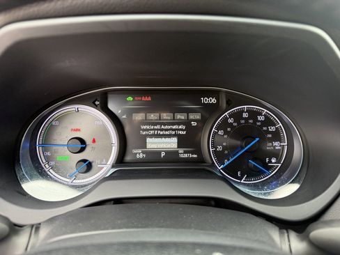 Used 2021 Toyota Venza Limited image 35