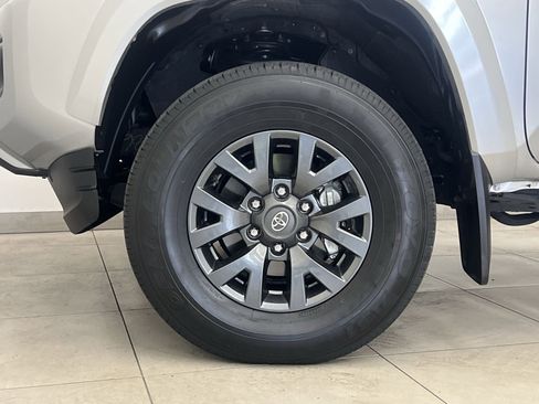 Used 2023 Toyota Tacoma SR5 image 10