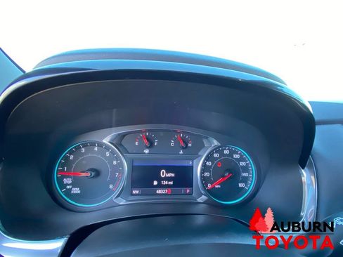 Used 2023 Chevrolet Traverse LT FWD image 40