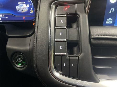 Used 2022 Chevrolet Tahoe Z71 w/ Luxury Package image 20