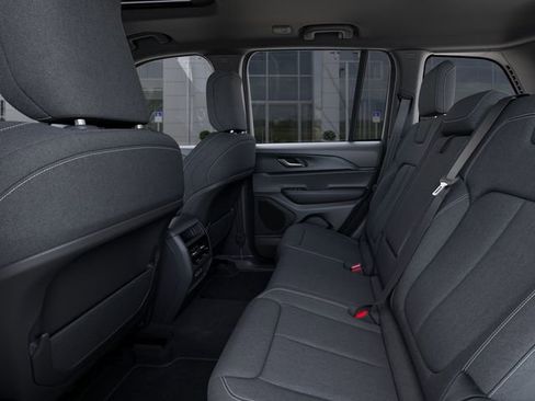 New 2025 Jeep Grand Cherokee Laredo w/ Luxury Tech Group I AWD/4WD image 23