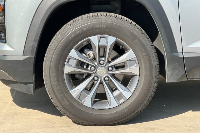 Used 2025 Chevrolet Equinox LT w/ Convenience Package II FWD image 37