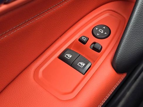 Used 2024 BMW Z4 M40i w/ Premium Package image 29