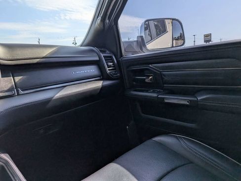 Used 2022 RAM 3500 Limited w/ Safety Group AWD/4WD image 17