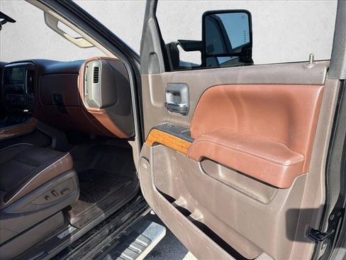 Used 2016 Chevrolet Silverado 2500 High Country AWD/4WD image 22