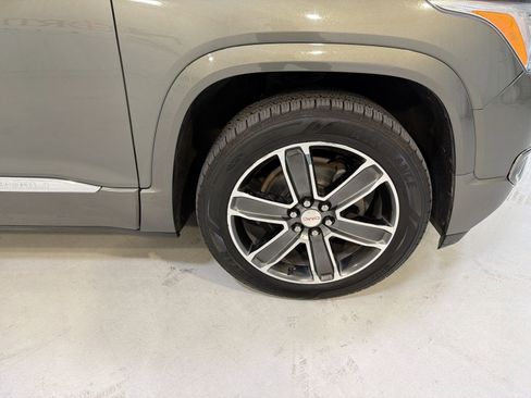 Used 2018 GMC Acadia Denali w/ Technology Package image 31