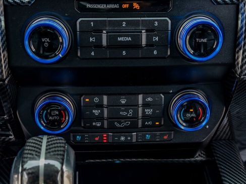 Used 2019 Ford F150 Raptor w/ Equipment Group 802A Luxury image 27