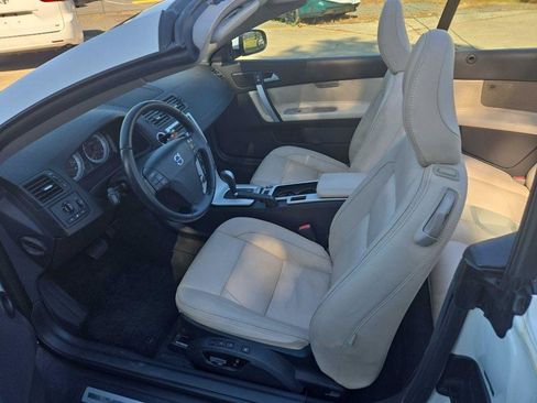 Used 2012 Volvo C70 T5 w/ Climate Pkg FWD image 9