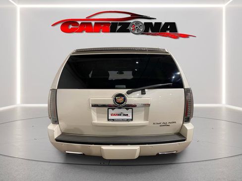 Used 2013 Cadillac Escalade Premium image 5