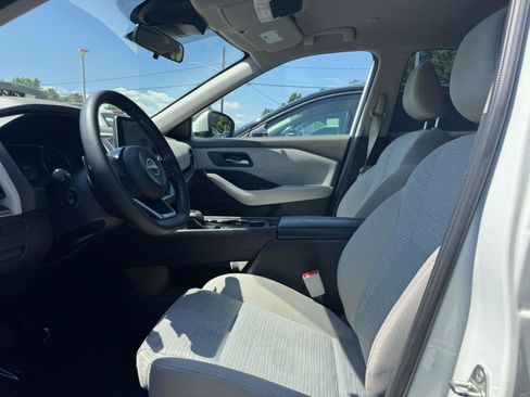 Used 2023 Nissan Rogue SV AWD/4WD image 11