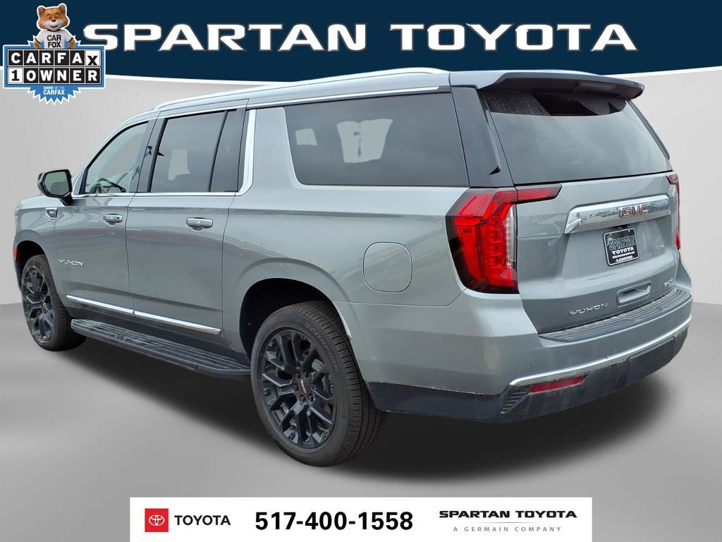 Used 2023 GMC Yukon XL SLT AWD/4WD image 10