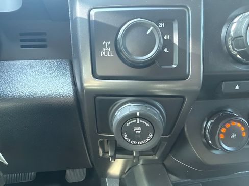 Used 2018 Ford F150 XLT w/ Equipment Group 302A Luxury AWD/4WD image 24