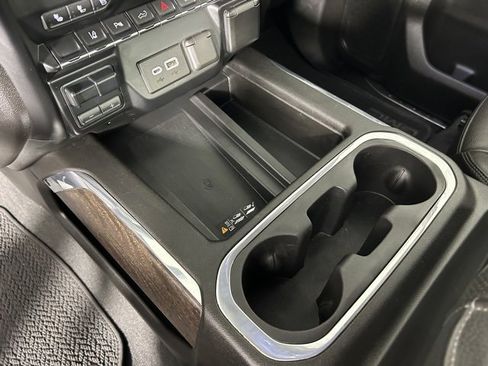 Used 2023 GMC Sierra 2500 Denali w/ Denali Ultimate Package image 25