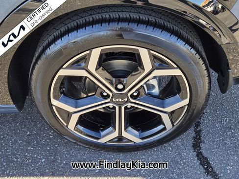 Certified 2025 Kia Niro SX Touring image 10