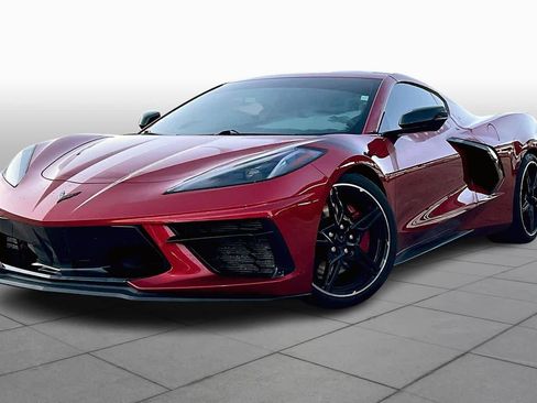 Used 2022 Chevrolet Corvette Stingray Coupe w/ Z51 Performance Package image 2