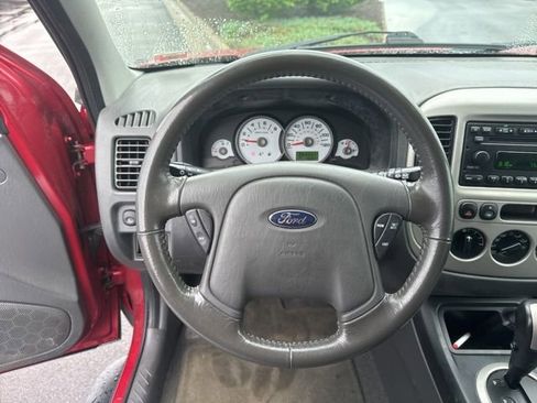 Used 2006 Ford Escape XLT AWD/4WD image 14