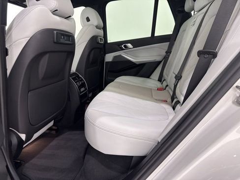 Certified 2023 BMW X5 xDrive40i w/ Premium Package image 17