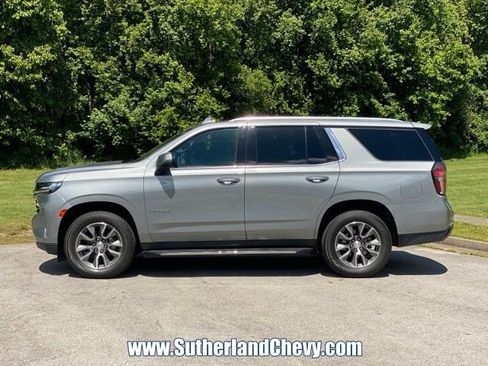Used 2023 Chevrolet Tahoe LT w/ Luxury Package AWD/4WD image 4