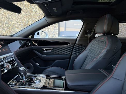 Used 2023 Bentley Flying Spur W12 AWD/4WD image 37