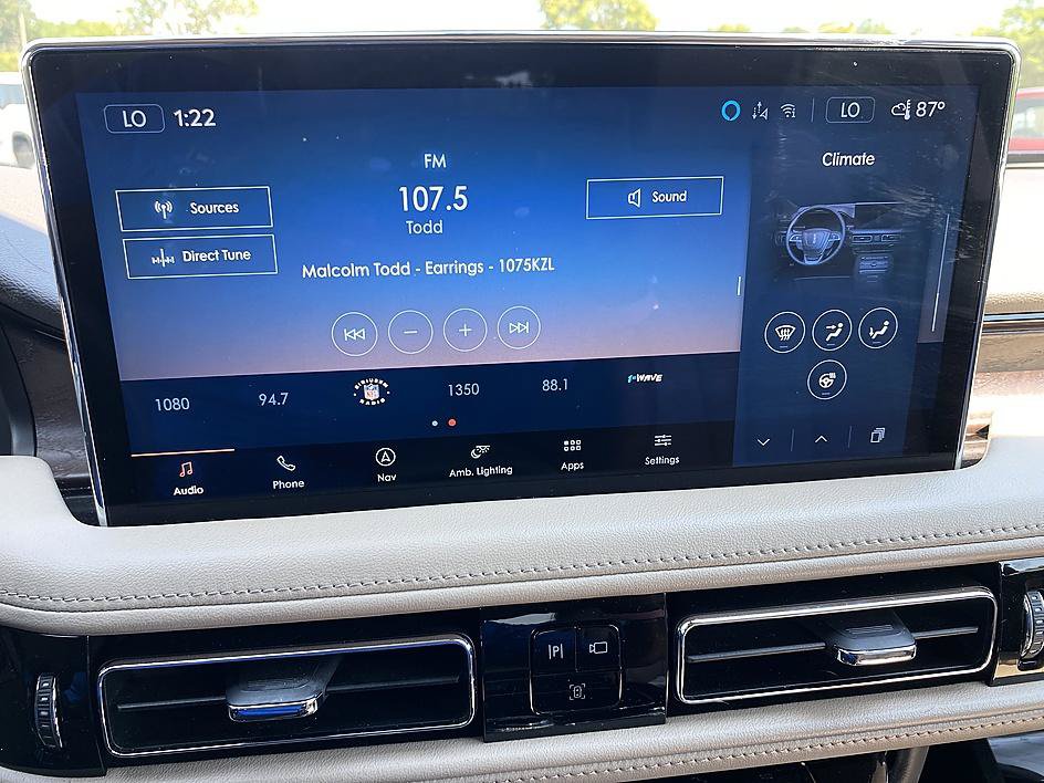 Used 2022 Lincoln Nautilus Reserve FWD image 18