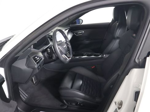 Used 2023 Audi RS e-tron GT w/ Carbon Performance Package image 20