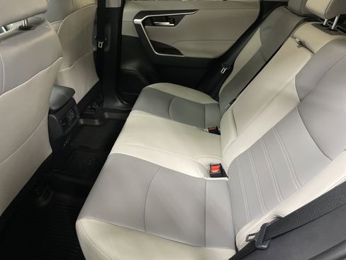 Certified 2025 Toyota RAV4 XLE Premium FWD image 32