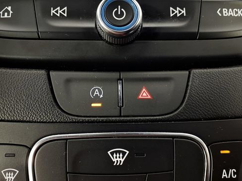 Used 2024 Chevrolet Malibu LS FWD image 21