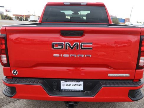 New 2026 GMC Sierra 1500 Elevation w/ LPO, Elevation Black Package image 6