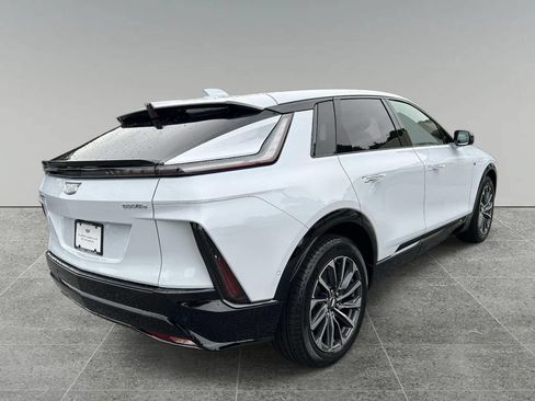 New 2026 Cadillac Lyriq Sport AWD/4WD image 5