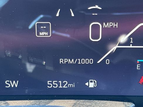 Used 2025 Cadillac Escalade Sport Platinum w/ LPO, ONYX Package image 23