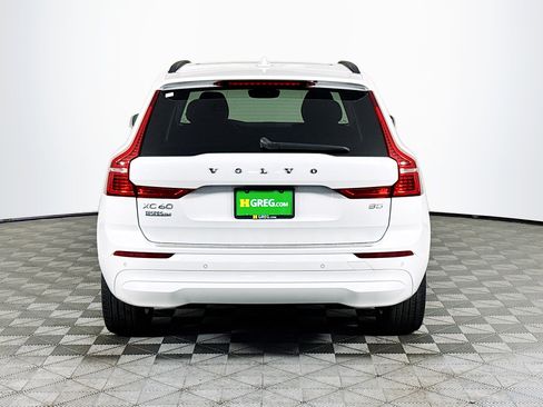 Used 2022 Volvo XC60 B5 Momentum w/ Advanced Package FWD image 8