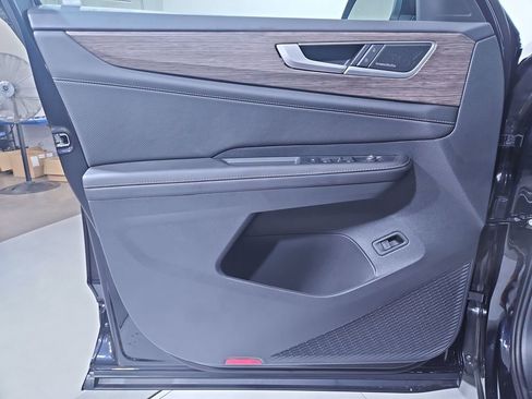 New 2026 Volkswagen Atlas SEL Premium R-Line image 10