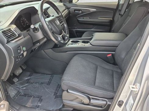 Used 2024 Honda Ridgeline Sport image 12