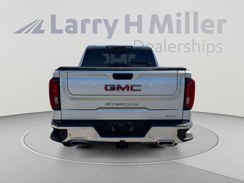 Used 2021 GMC Sierra 1500 SLT AWD/4WD image 4