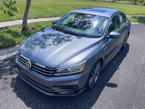 Used 2019 Volkswagen Passat 2.0T SE R-Line FWD image 1