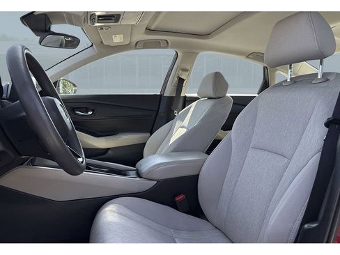 Used 2023 Honda Accord EX image 12