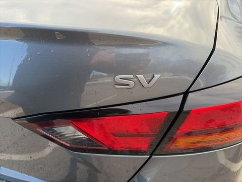 Used 2024 Nissan Altima 2.5 SV FWD image 30