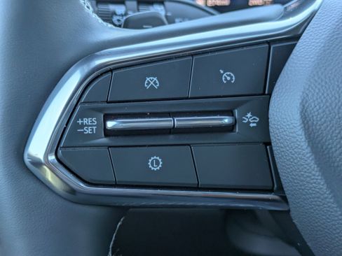 New 2026 Chevrolet Traverse LT w/ Driver Confidence Package AWD/4WD image 18