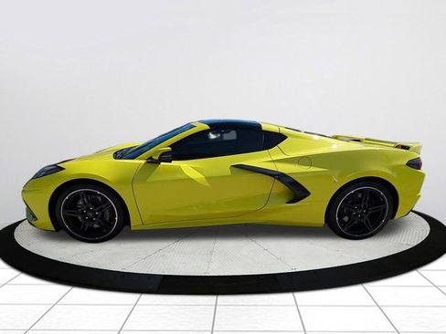 Used 2020 Chevrolet Corvette Stingray Preferred Cpe w/ 2LT Preferred Equipment Group RWD image 6