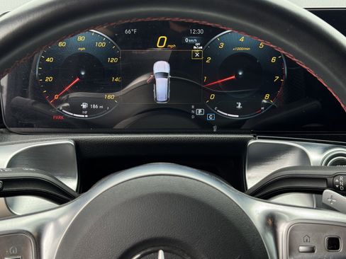 Used 2023 Mercedes-Benz GLB 250 image 19