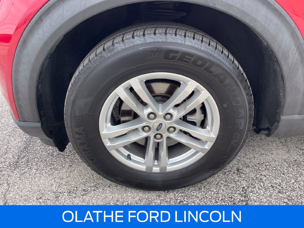 Certified 2020 Ford Explorer XLT w/ Equipment Group 202A AWD/4WD image 30