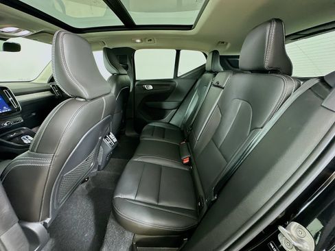 Used 2026 Volvo XC40 B5 Plus AWD/4WD image 36