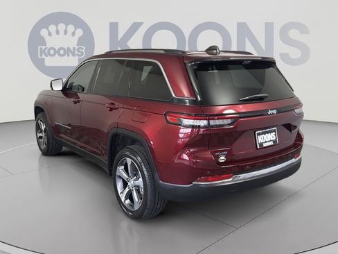 Used 2023 Jeep Grand Cherokee 4WD 4xe w/ Luxury Tech Group II image 4