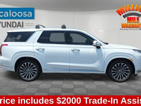 Used 2025 Hyundai Palisade Calligraphy FWD image 9