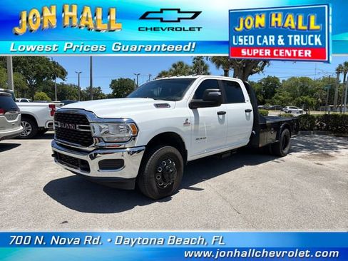 Used 2023 RAM 3500 SLT w/ Quick Order Package 2YG SLT AWD/4WD image 2
