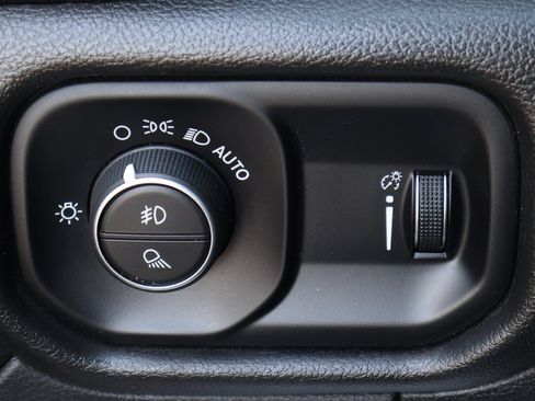 Used 2021 RAM 4500 Tradesman image 16